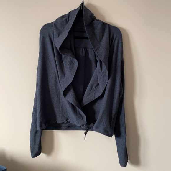 Lululemon teal wrap/sweater - Picture 4 of 5